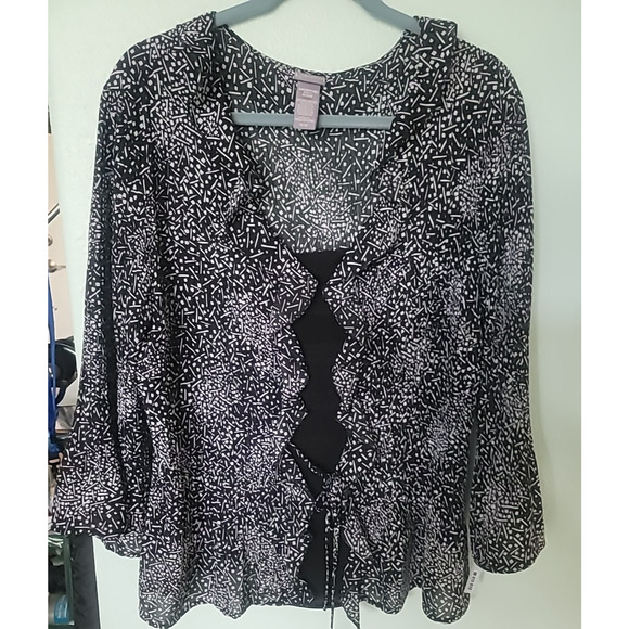 Laura Scott Woman's Size X Large Flared Sleeve Blouse Black White Flouncy - Picture 2 of 8